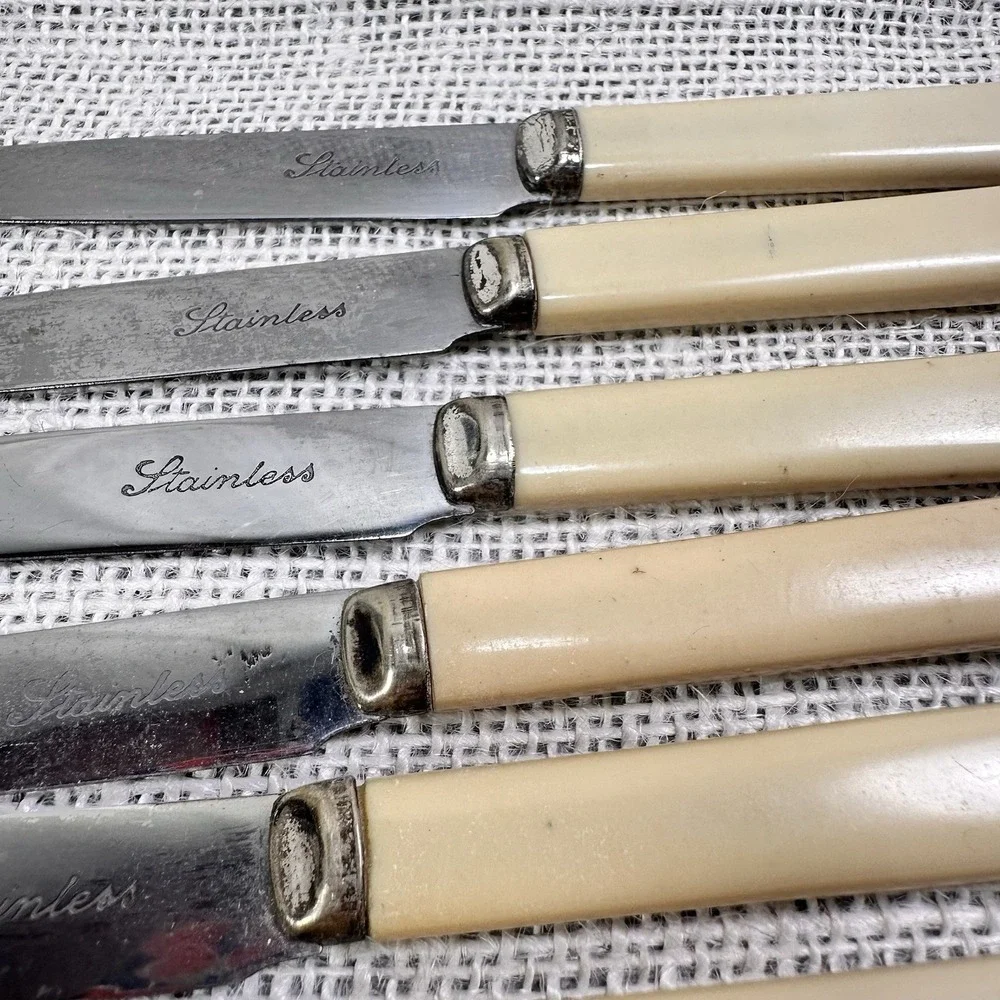 Cream Handle Stainless Steel Luncheon Knives‎ Mid Century Flatware Lot 6